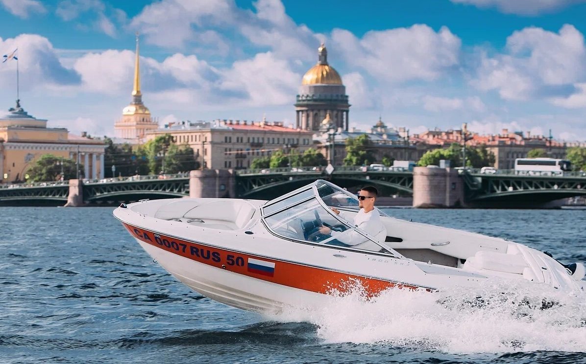 Прогулка по рекам на катере «Артик»