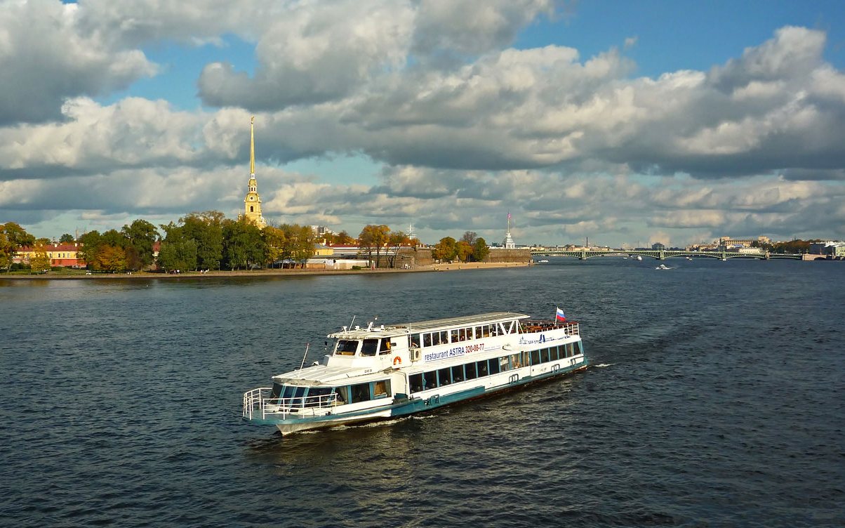 Теплоход Астра