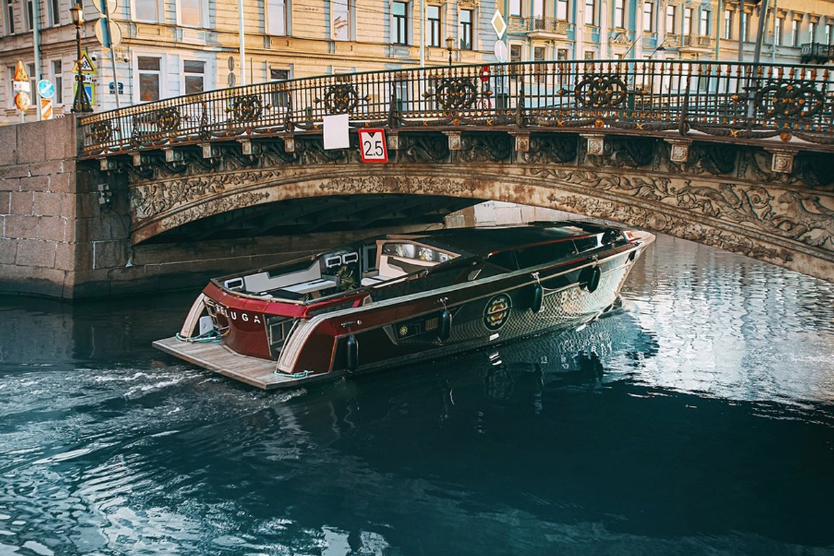 Снять яхту «Белуга» на час в Санкт-Петербурге — фото 15