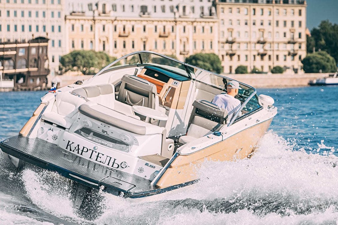 Снять катер «Картель» на час в Санкт-Петербурге — фото 15