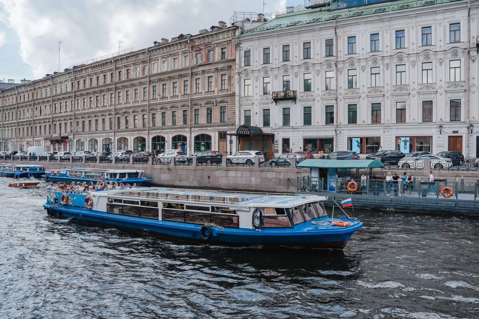 Теплоход Дюймовочка