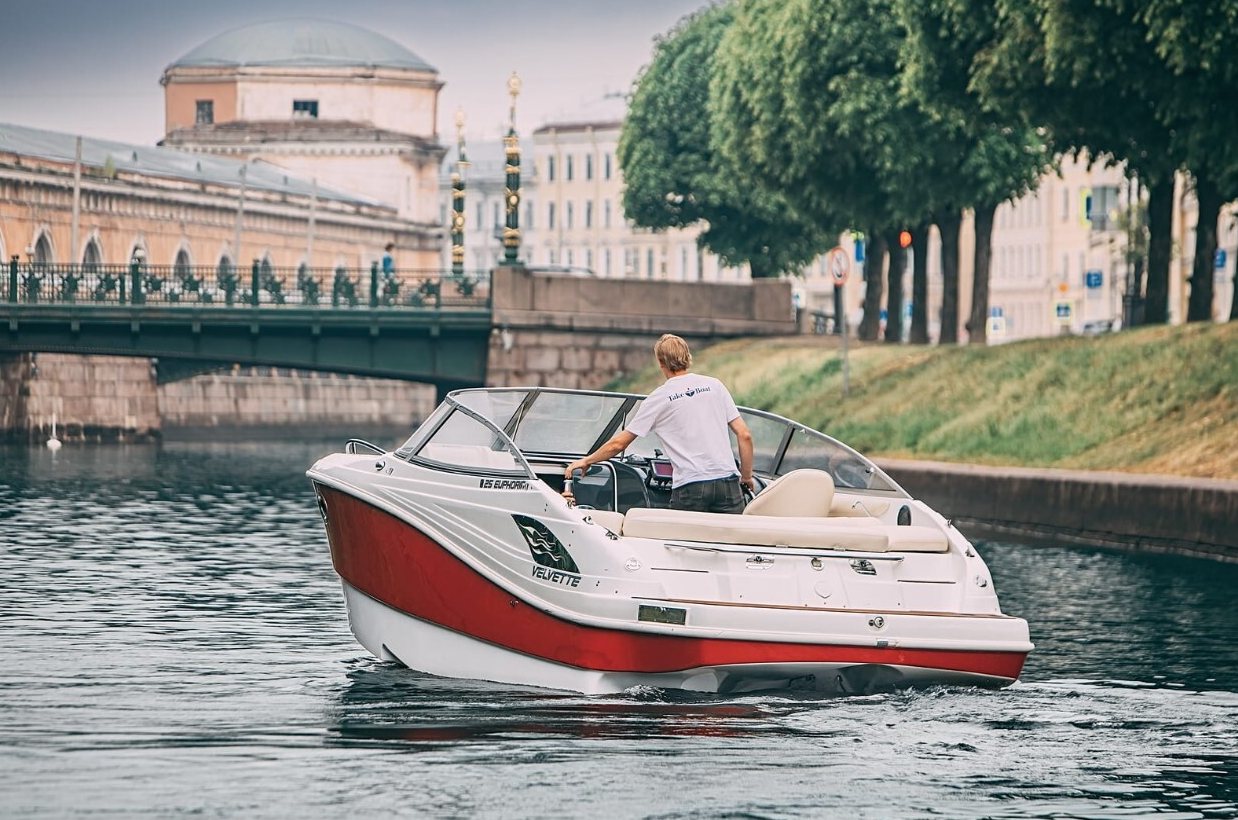 Снять катер «Эйфория / Euphoria Velvette 25» на час в Санкт-Петербурге — фото 15