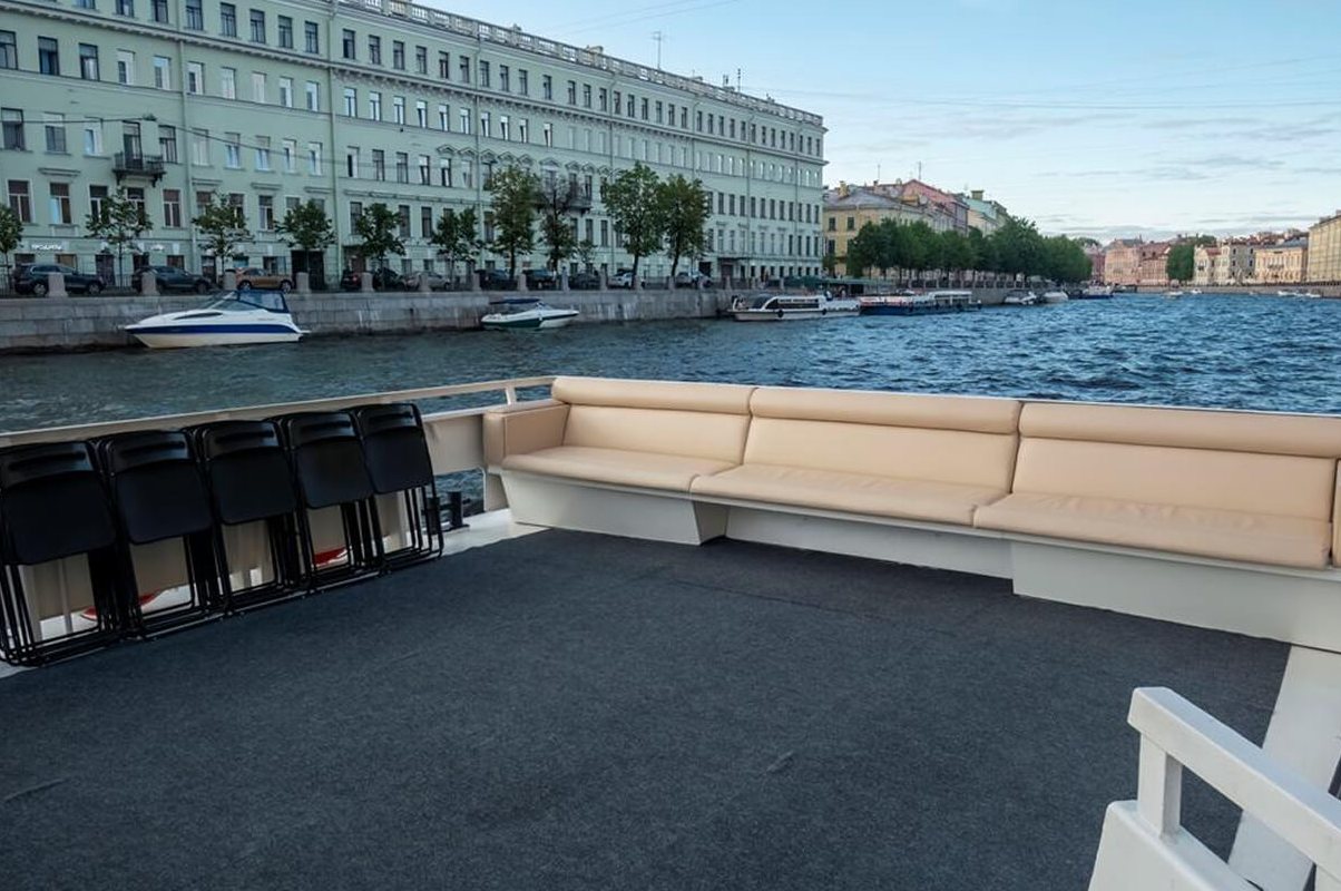 Прокат теплохода «Грация» в Петербурге — водная прогулка — фото 13