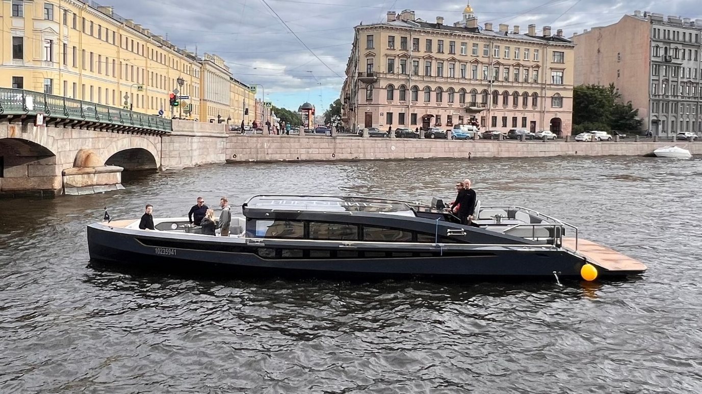 Яхта Инкогнито
