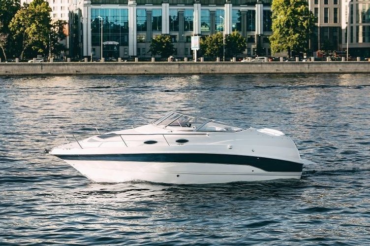 Водная экскурсия на катере «Кира» — Северная Венеция