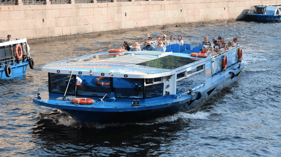Теплоход Кронверка