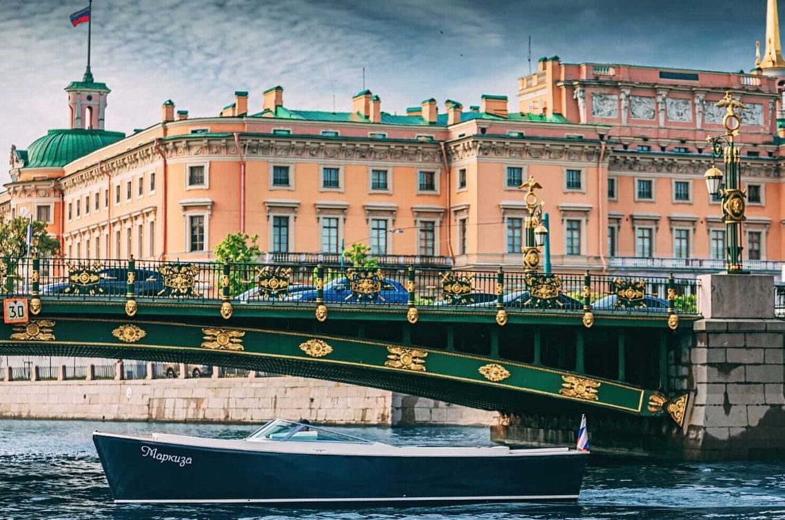 Прогулка по рекам на катере «Маркиза»