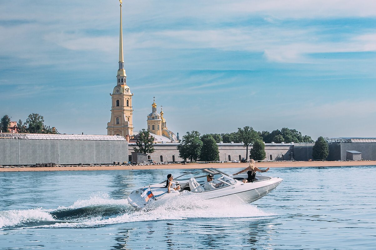 Прокат катера «Мартини» в Петербурге — водная прогулка — фото 13