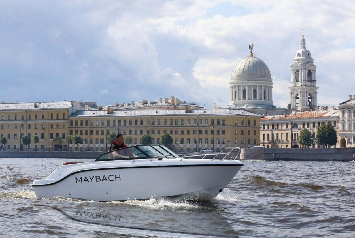 Прокат катера «Майбах» в Петербурге — водная прогулка
