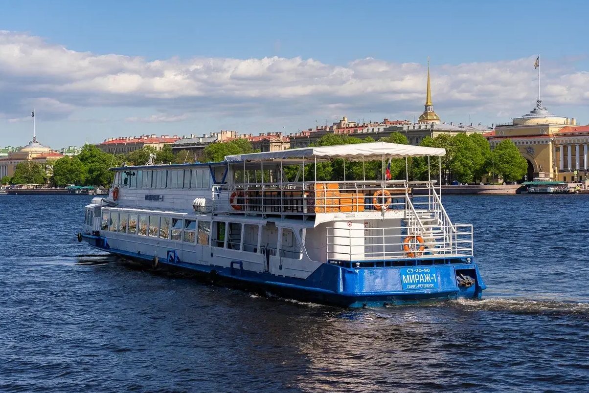 Теплоход «Мираж» идёт по каналам Петербурга — фото 16