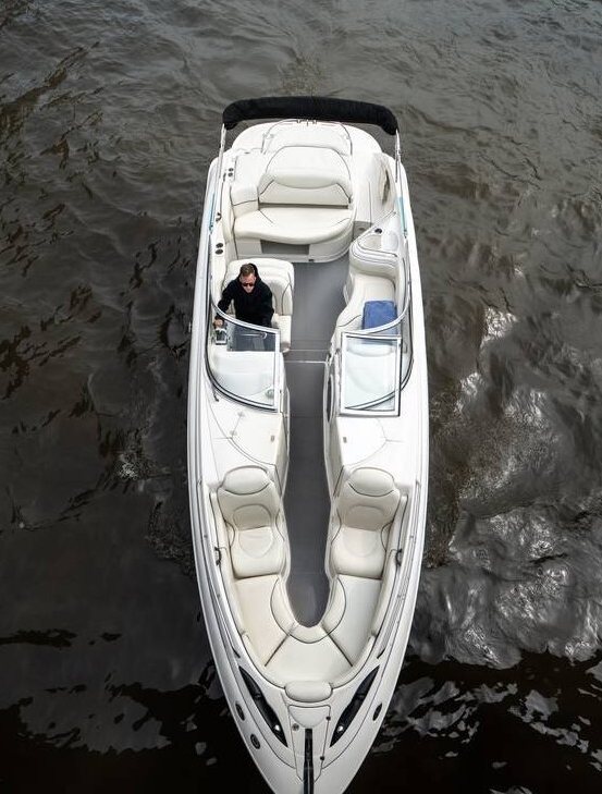 Катер «Монтерей (Monterey) 298 SS» — фото борта, аренда без посредников
