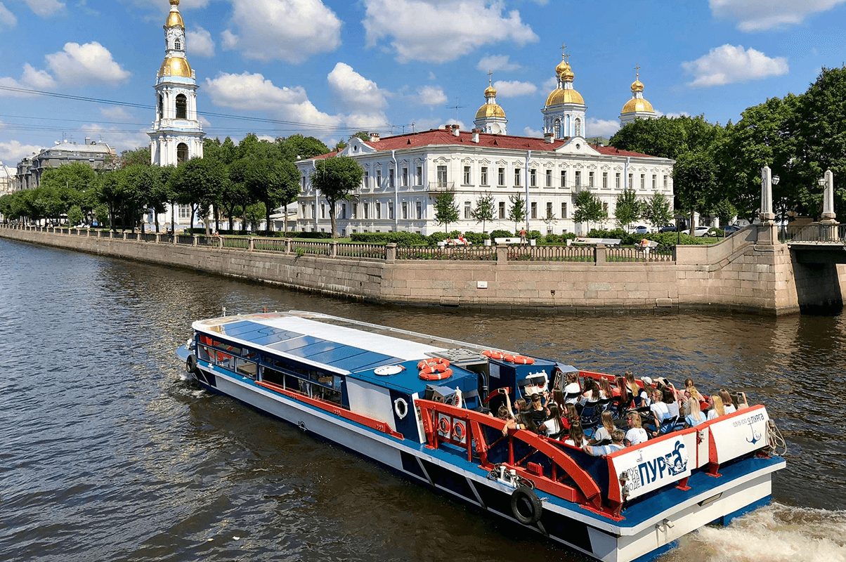 Теплоход «Пурга» идёт по каналам Петербурга — фото 16