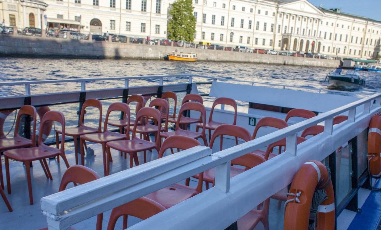 Водная экскурсия на теплоходе «Ринальди» — Северная Венеция
