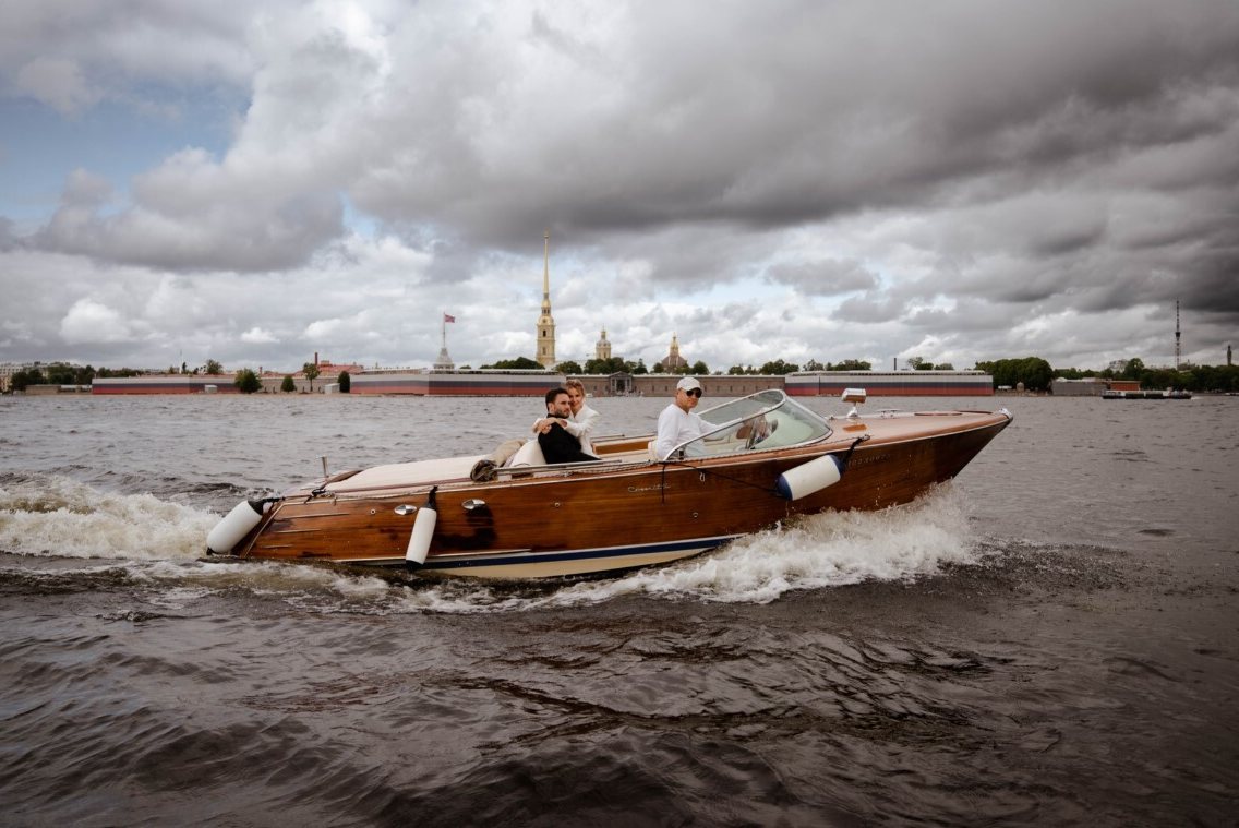 Катер «Санремо» у причала — прокат в СПб — фото 14