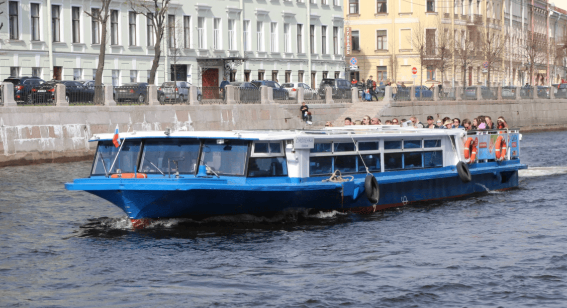 Теплоход Смоленка