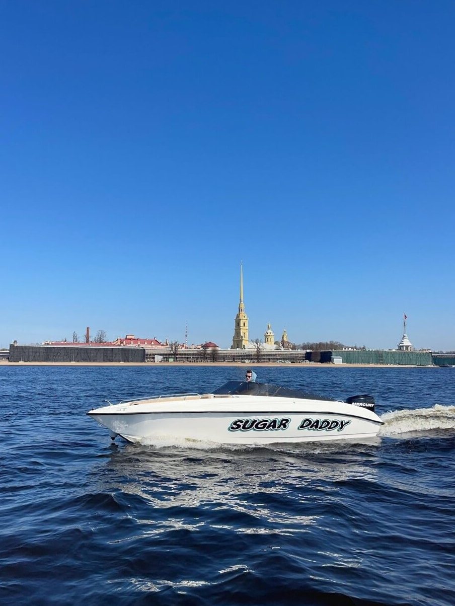Водная экскурсия на катере «Шугар Дедди / Sugar Daddy» — Северная Венеция
