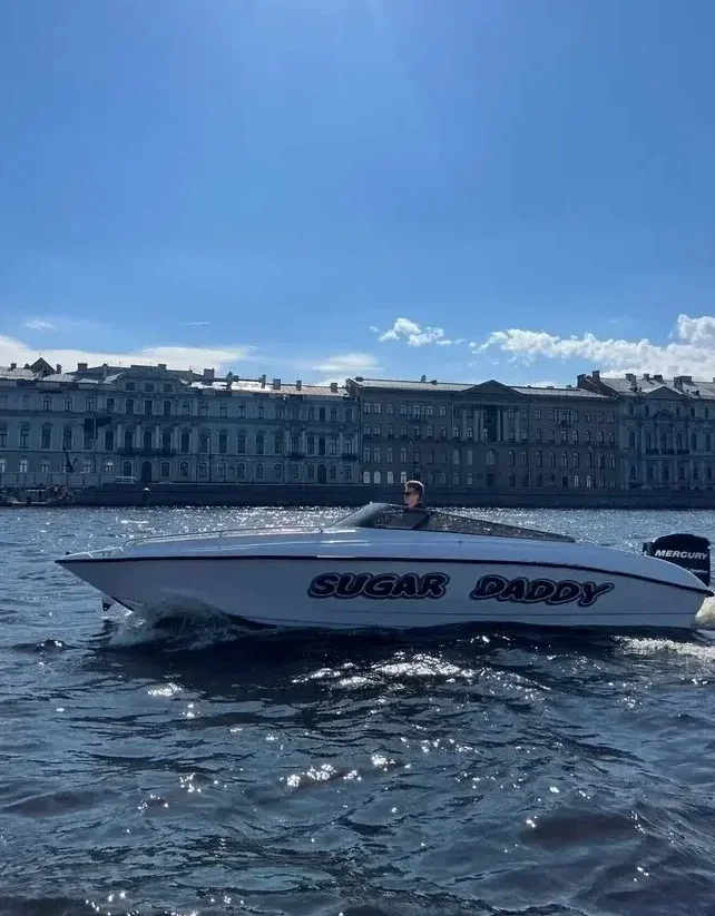 Прокат катера «Шугар Дедди / Sugar Daddy» в Петербурге — водная прогулка — фото 13