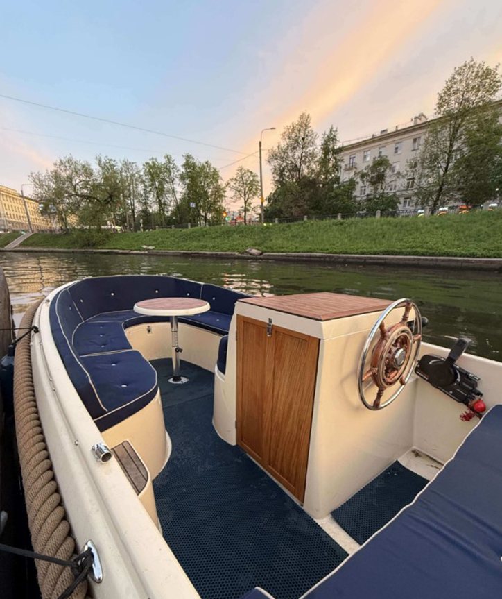 Прокат катера «Венецианец» в Петербурге — водная прогулка — фото 13