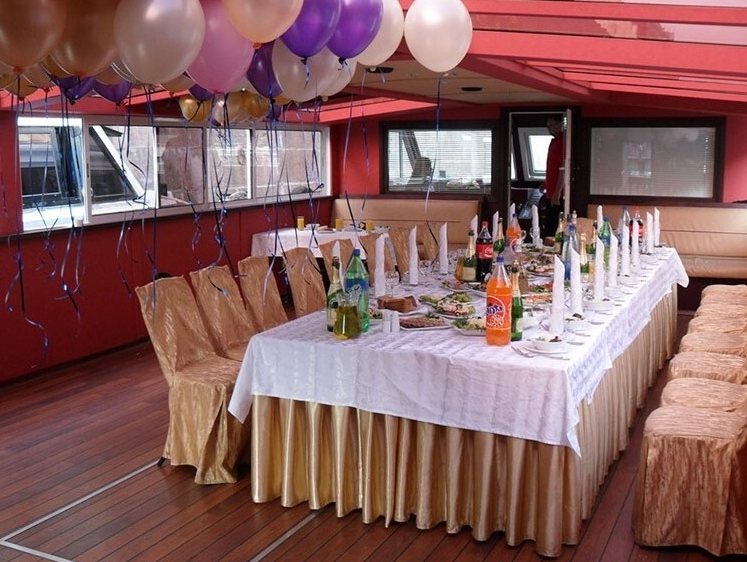 Прокат теплохода «Золушка» в Петербурге — водная прогулка — фото 13